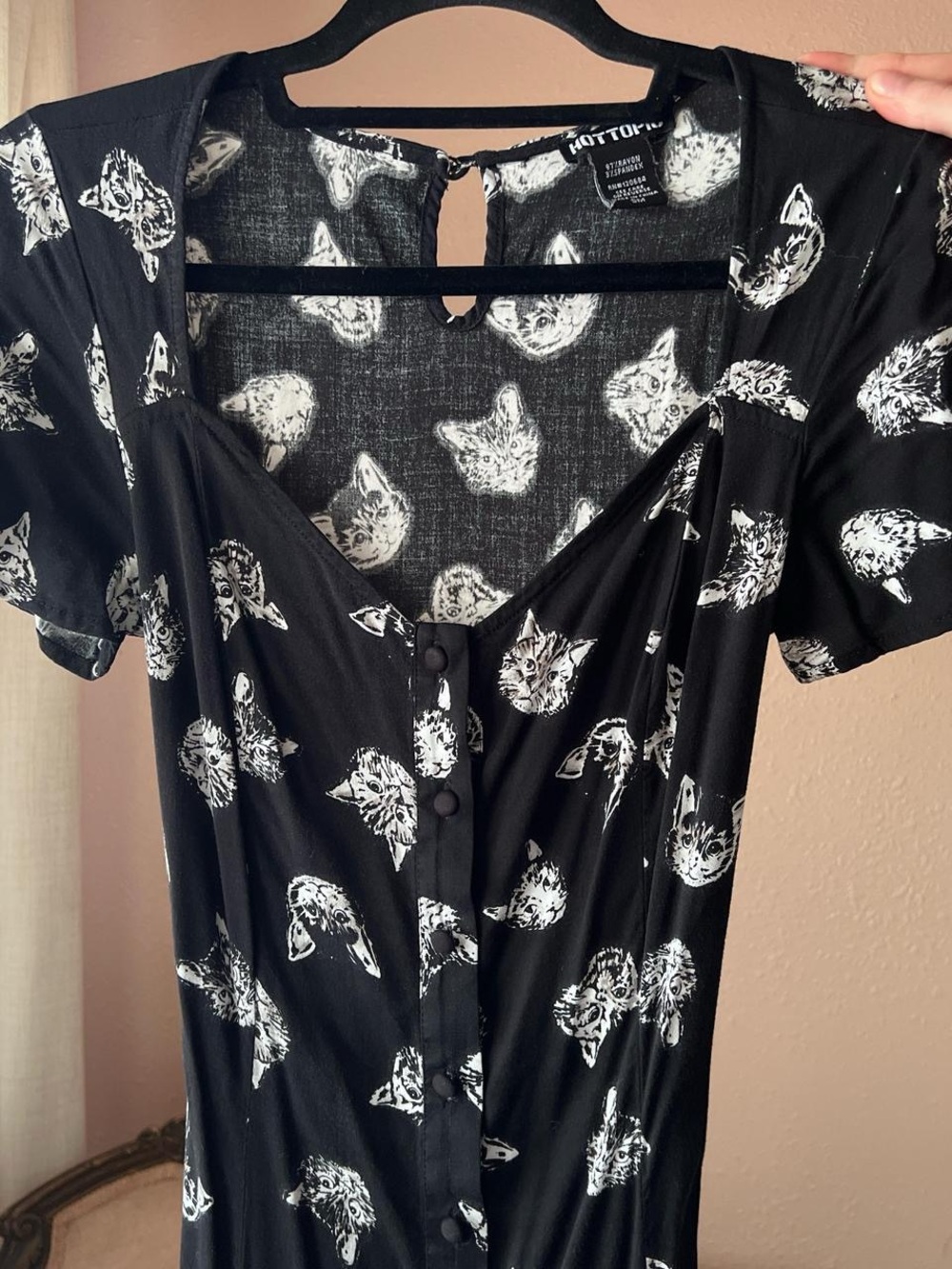 Hot Topic Black Cat Print Button-Front Dress - Picture 3 of 5